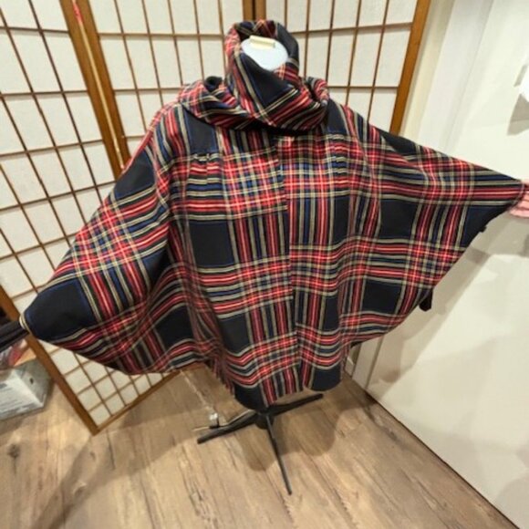 Reversible Wool Cape - Picture 1 of 12